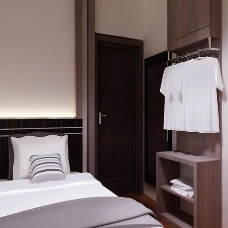Neotel Hotel City Centre Tanjung Redep Buitenkant foto